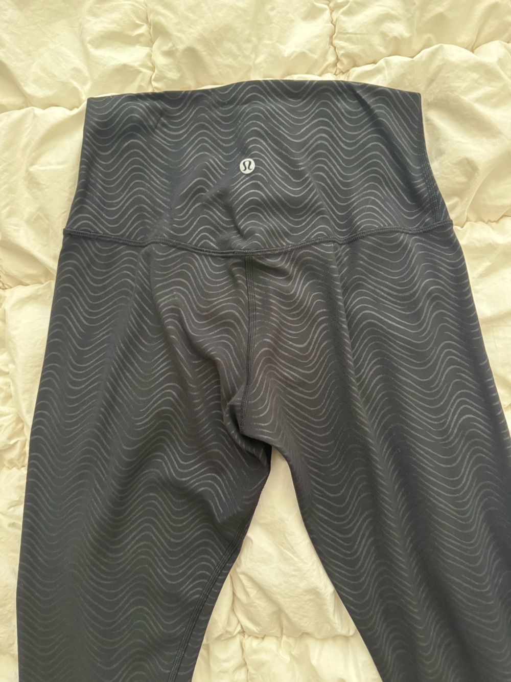 lululemon Black Leggings with Subtle Gray Wave Print